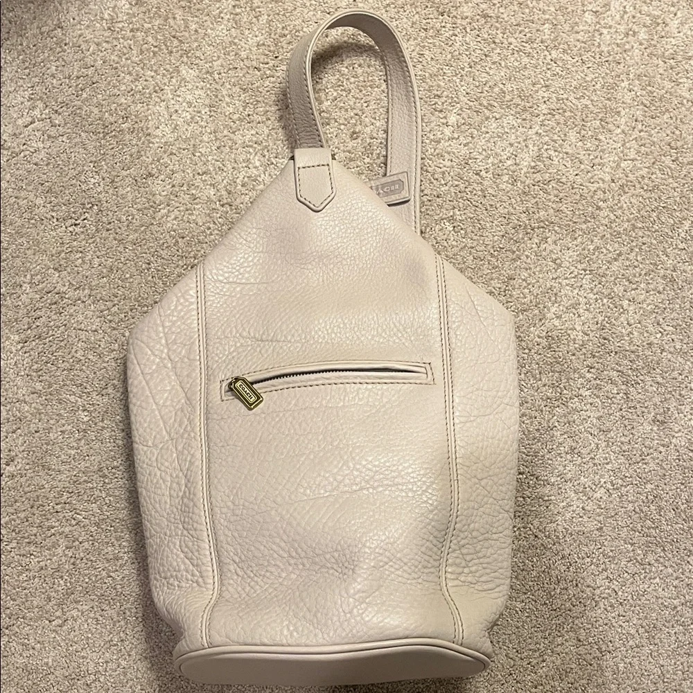 Vintage Coach Sonoma Cream Sling/Shoulder Bag  NWOT! Soft, Pebbled Leather - Picture 2 of 10